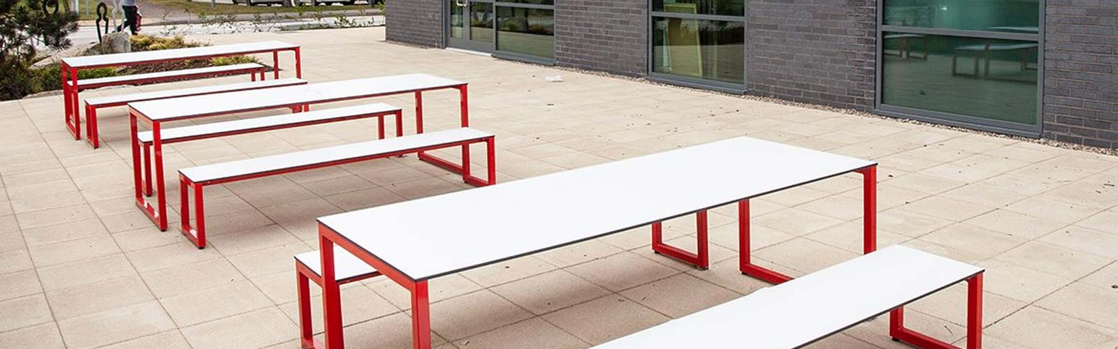 Outdoor office furniture from Frovi
