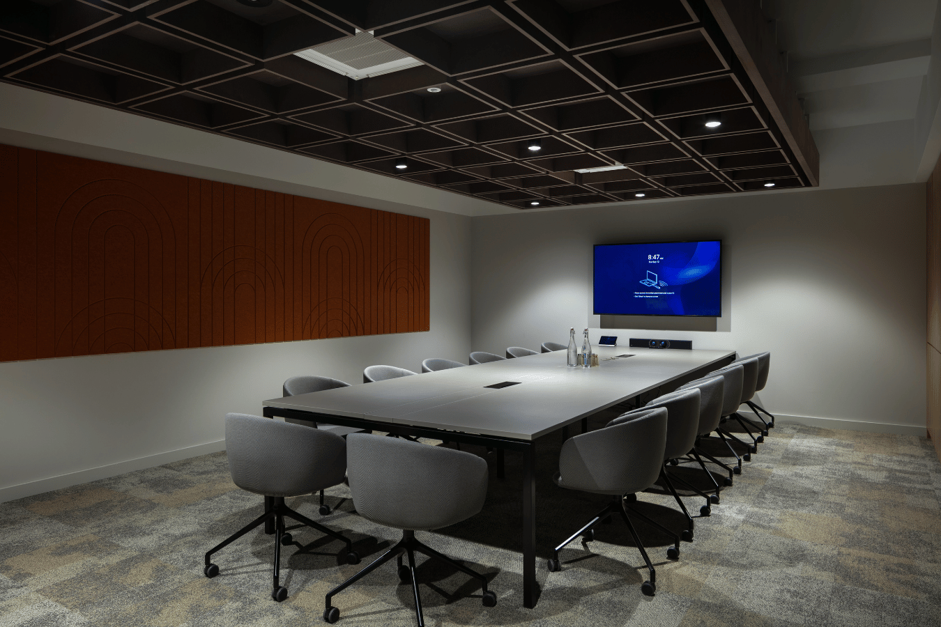Acoustic panelling in modern conference room